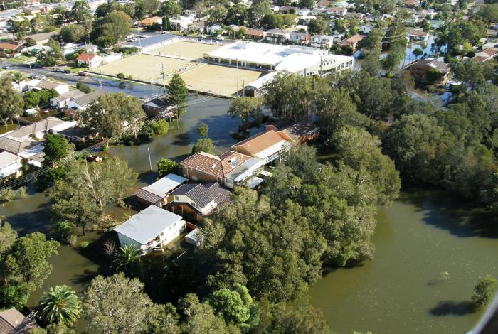 Halekulani Bowling Club June 2007 Flooding - Source Wyong Shire Council reconnaissance flight