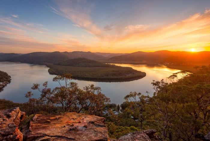 Hawksbury river header image